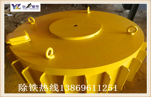 生產(chǎn)電磁除鐵器廠家能有效防止大、鐵塊破碎輸送帶的事故的處理
