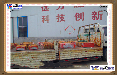 懸掛式永磁除鐵器，山西懸掛式永磁除鐵器定制_內(nèi)部磁塊安裝方法_山西懸掛式永磁除鐵器定制供應(yīng)型號(hào)價(jià)格